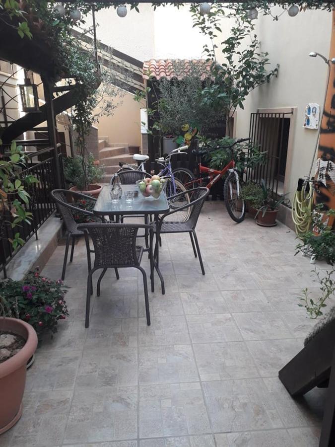 Alikes Apartments Close To International Airport And Rafina Port Loútsa Exterior foto