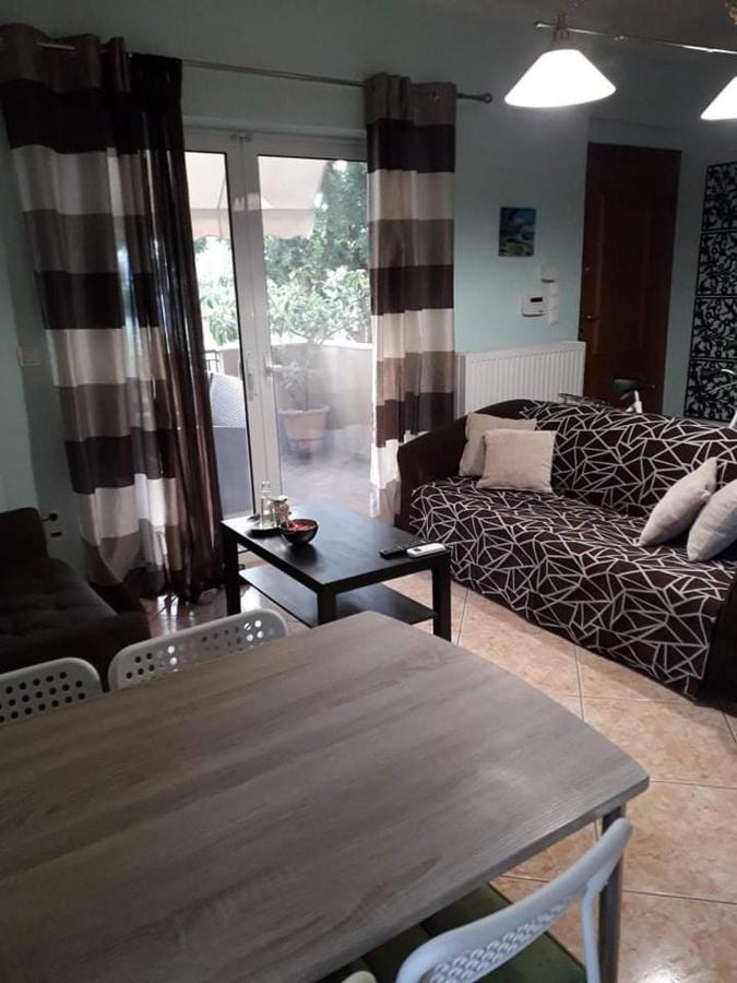 Alikes Apartments Close To International Airport And Rafina Port Loútsa Exterior foto